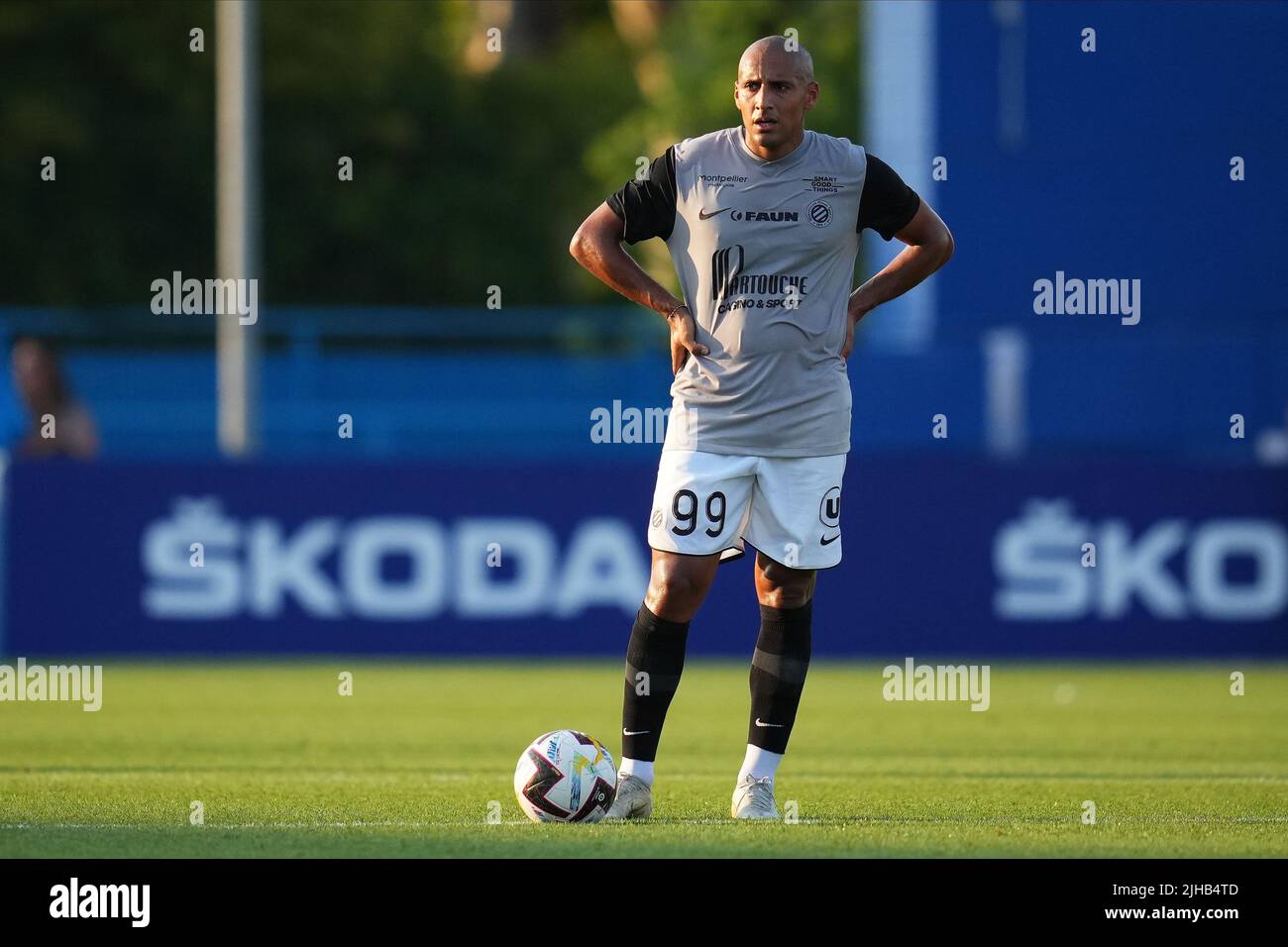 Wahbi Khazri de Montpellier HSP lors du match amical entre le RCD Espanyol et le Club de sport Montpellier Herault joué au Ciutat Deportiva Dani Jarque sur 16 juillet 2022 à Barcelone, Espagne. (Photo de Bagu Blanco / PRESSINPHOTO) Banque D'Images