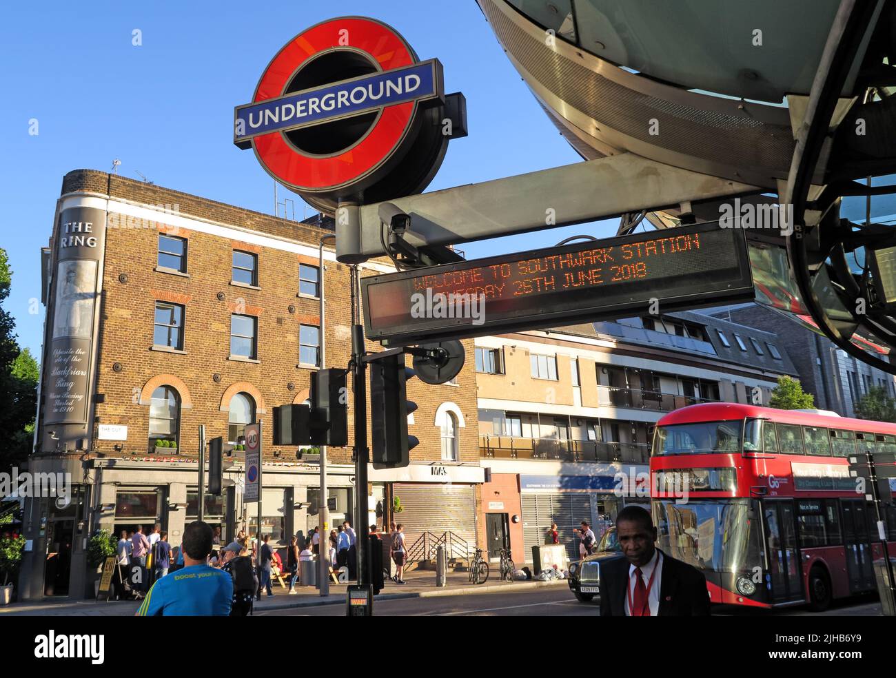 Station de métro Southwark, London Underground transport, sud de Londres, transports intégrés en centre-ville, Angleterre, Royaume-Uni Banque D'Images