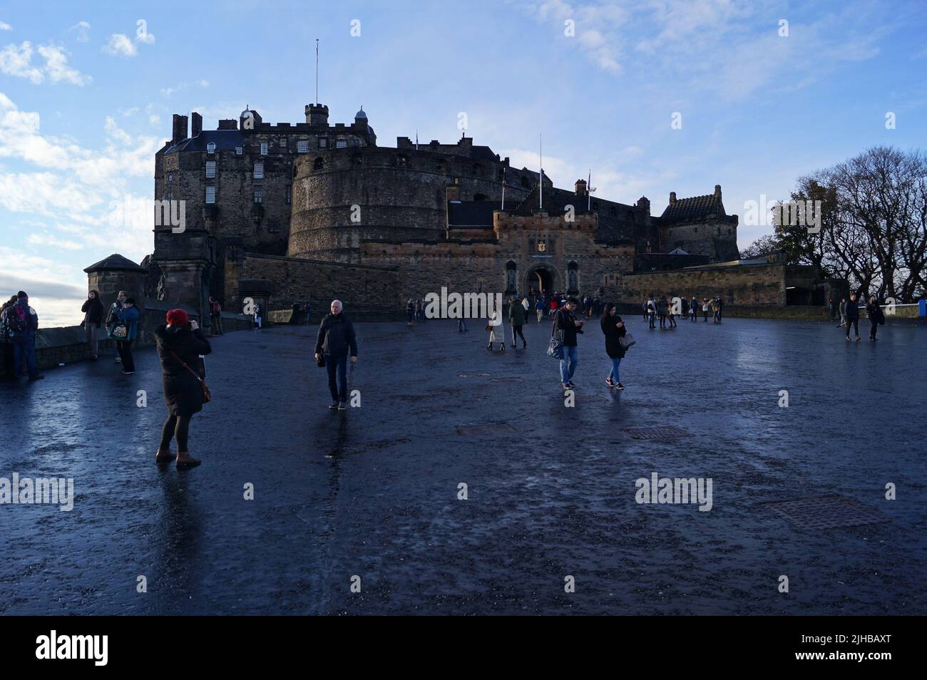 Édimbourg, Écosse (Royaume-Uni) : Château d'Edinburg et Esplanade, vue depuis Castlehill Banque D'Images