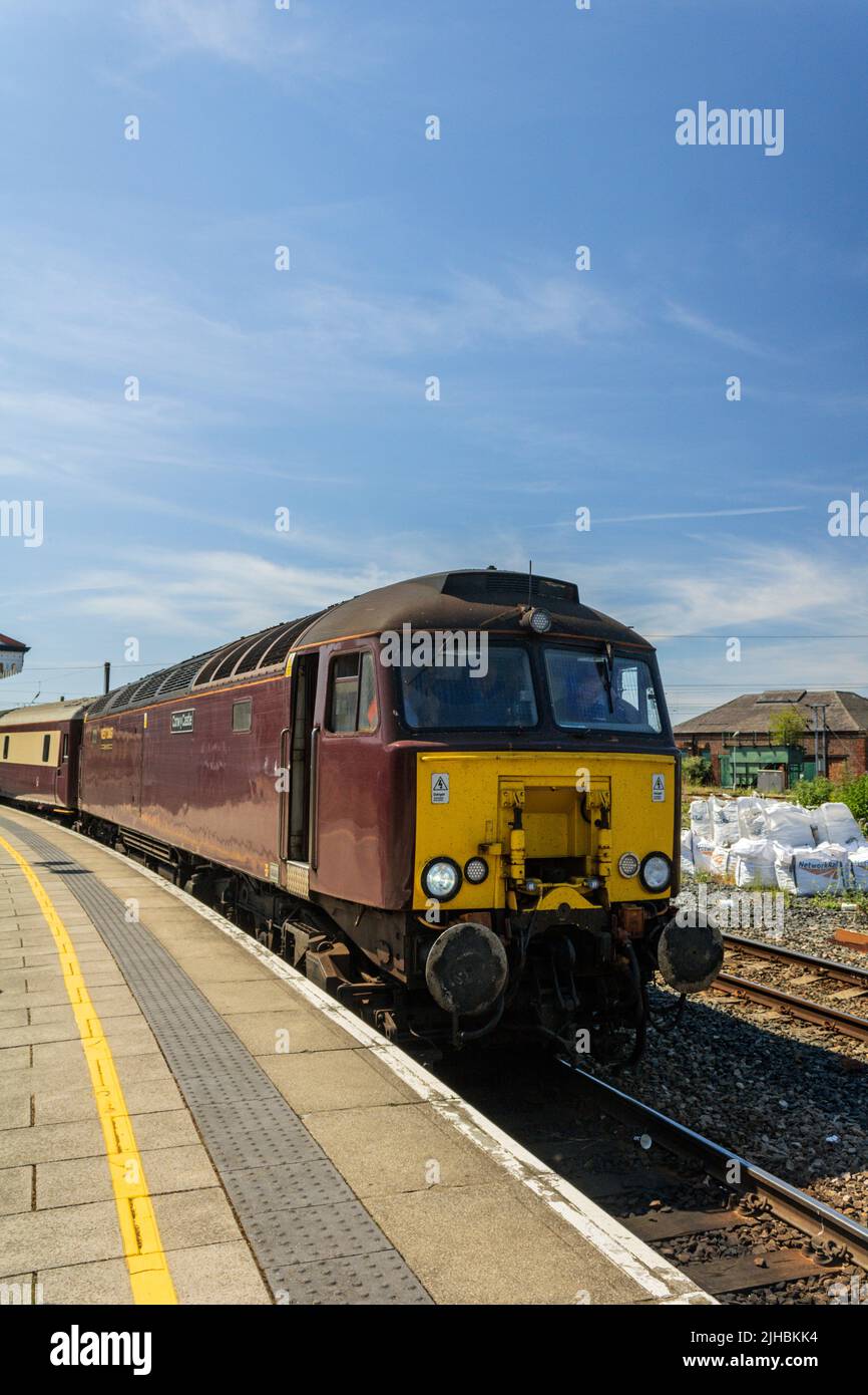 57314 'Conwy Castle' travaillant le 1Z62, Northern Belle, York à Leisure railtour. 47826 travaillant à l'arrière du train. Samedi 16th juillet 2022. Banque D'Images