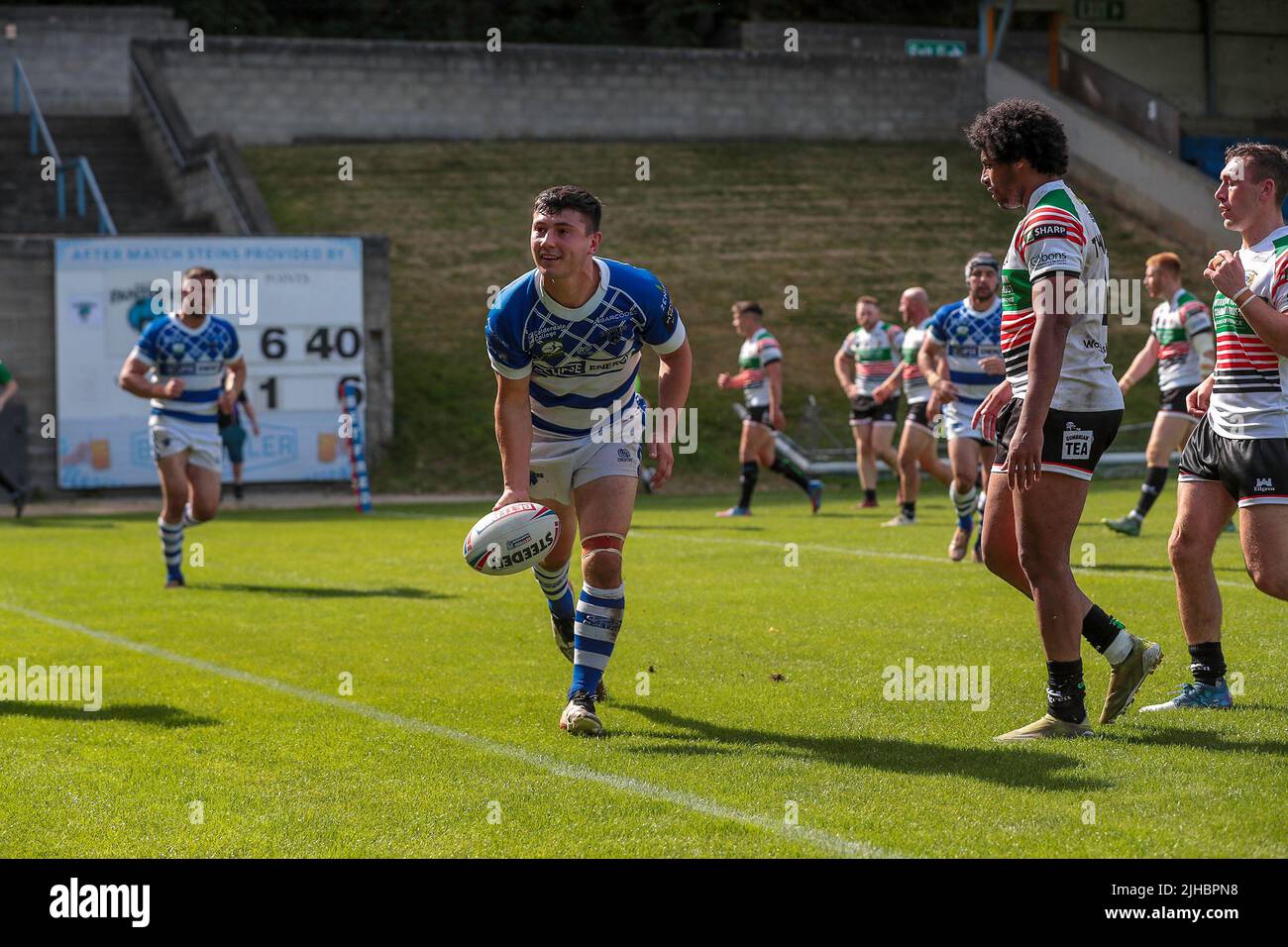 Halifax, Royaume-Uni. 17th juillet 2022. Essayez Halifax lors du match de championnat Betfred entre Halifax RLFC et Workington Town au stade Shay, à Halifax, au Royaume-Uni, le 17 juillet 2022. Photo de Simon Hall. Utilisation éditoriale uniquement, licence requise pour une utilisation commerciale. Aucune utilisation dans les Paris, les jeux ou les publications d'un seul club/ligue/joueur. Crédit : UK Sports pics Ltd/Alay Live News Banque D'Images