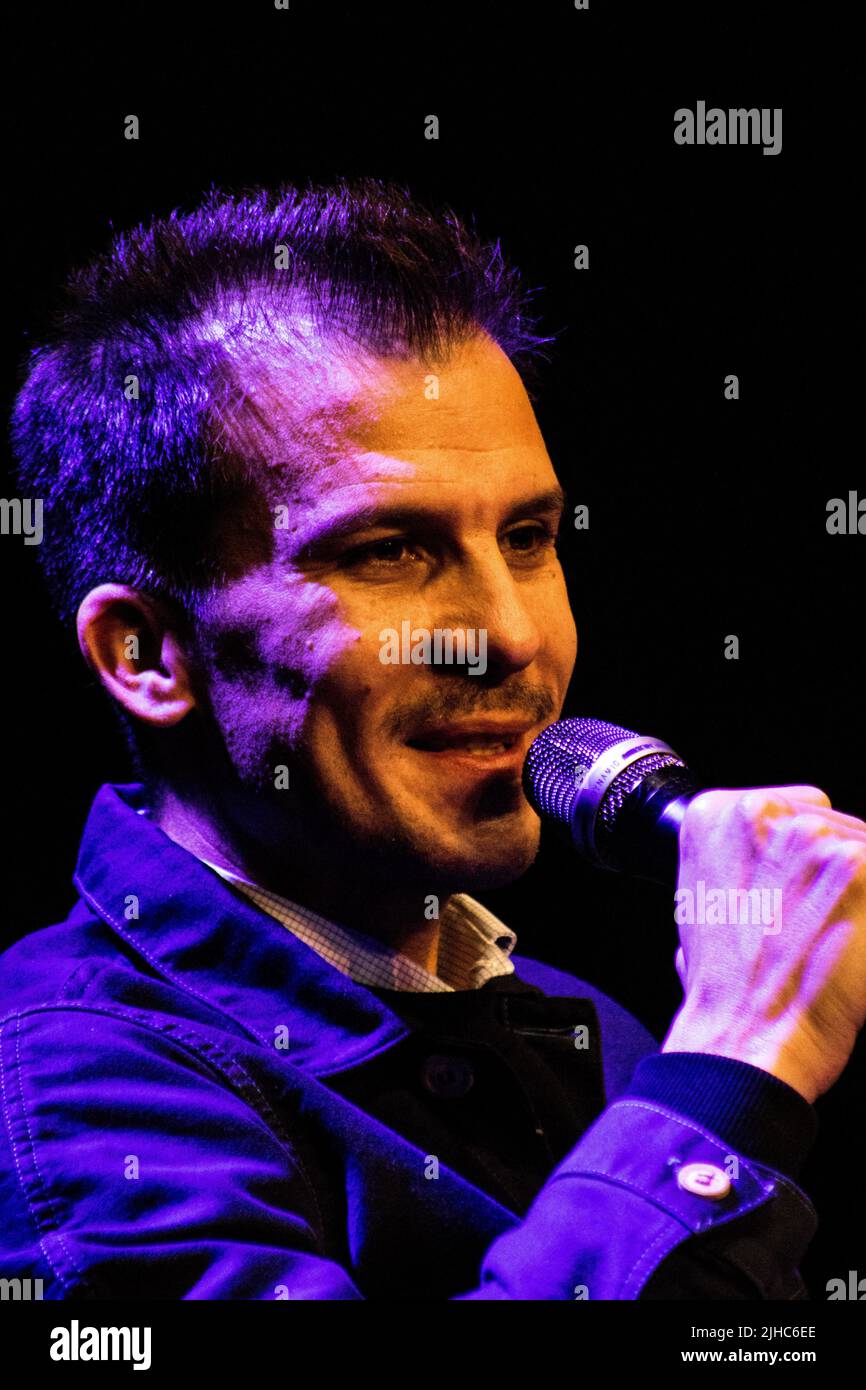 Gaspard Gantzerm est un haut fonctionnaire, homme politique et chef d'entreprise français. Étudiant de l'ENA, il a d'abord occupé divers postes à l'hôtel de ville de Paris de 2014 à 2017, il a été conseiller en relations avec la presse, chef du département de communication à la présidence de la République française, avec François Hollande. D'abord militant du Parti socialiste (PS), il s'en est éloigné de 2017 pour rejoindre la République en Marche (LREM) en 2020. France. Banque D'Images