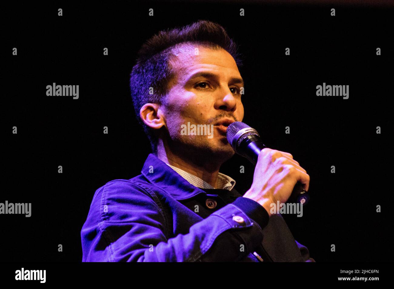 Gaspard Gantzerm est un haut fonctionnaire, homme politique et chef d'entreprise français. Étudiant de l'ENA, il a d'abord occupé divers postes à l'hôtel de ville de Paris de 2014 à 2017, il a été conseiller en relations avec la presse, chef du département de communication à la présidence de la République française, avec François Hollande. D'abord militant du Parti socialiste (PS), il s'en est éloigné de 2017 pour rejoindre la République en Marche (LREM) en 2020. France. Banque D'Images