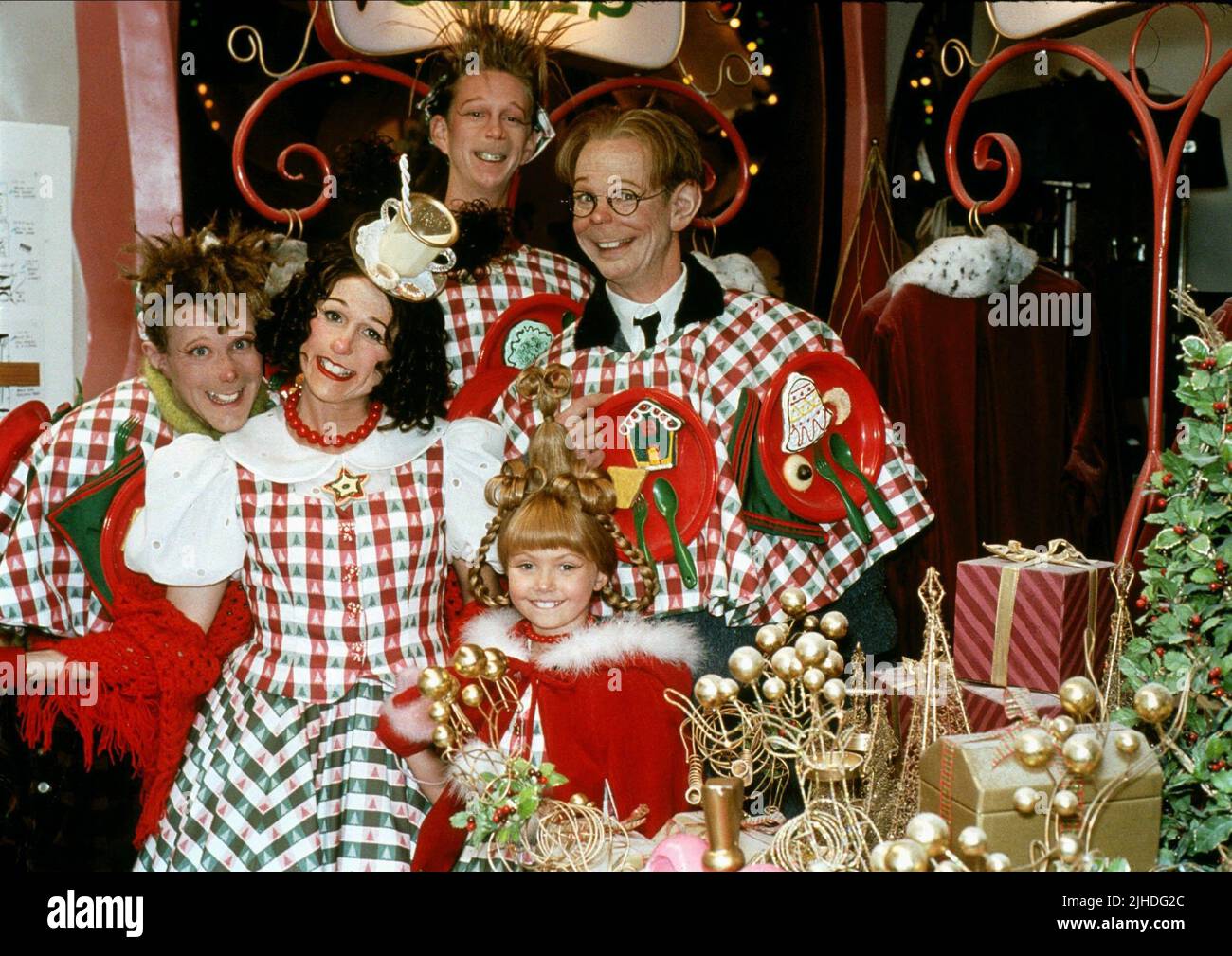 MOLLY SHANNON, Taylor Momsen, BILL IRWIN, COMMENT LE GRINCH A VOLÉ NOËL, 2000 Banque D'Images