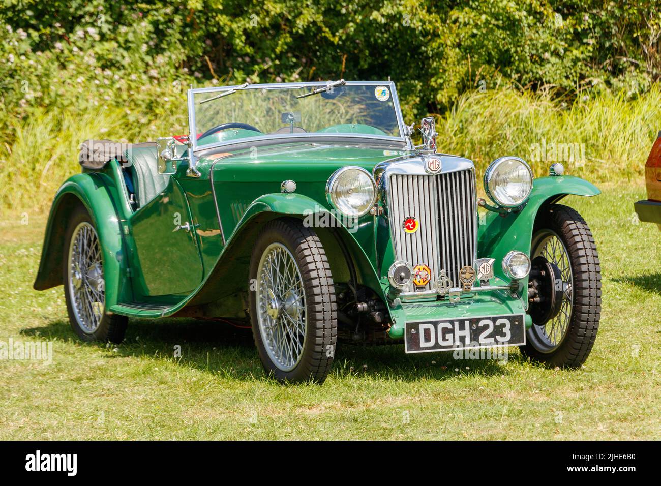 Vert vintage convertible 1936 MG TA Midget utilisé dans le tournage de Père Brown Banque D'Images