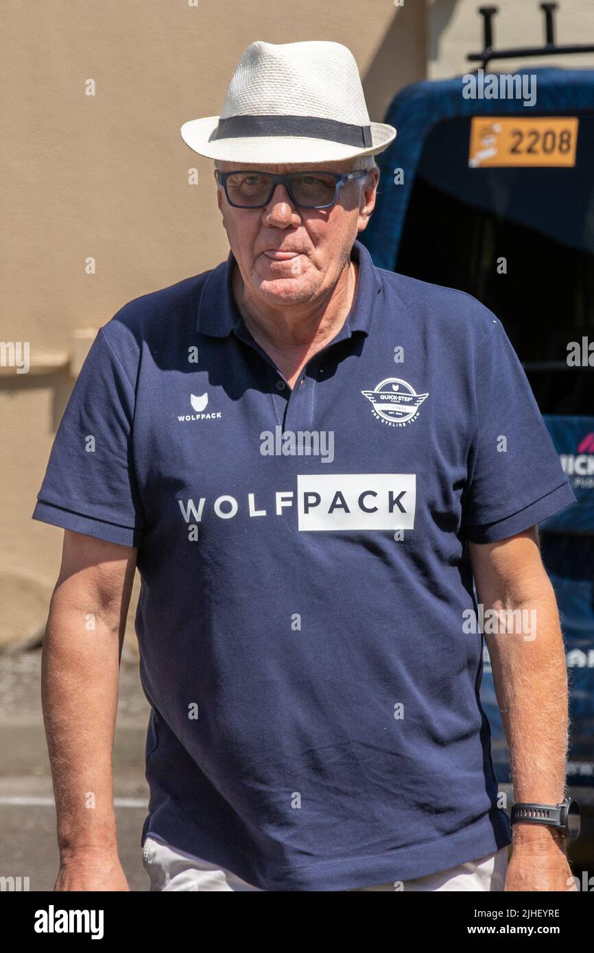 Patrick Lefevere, PDG de Quick-Step Alpha Vinyl, photographié lors de la troisième journée de repos de la course cycliste Tour de France, à Carcassonne, en France, le lundi 18 juillet 2022. Le Tour de France de cette année a lieu du 01 au 24 juillet 2022 et a débuté en trois étapes au Danemark. BELGA PHOTO DAVID PINTENS ROYAUME-UNI Banque D'Images