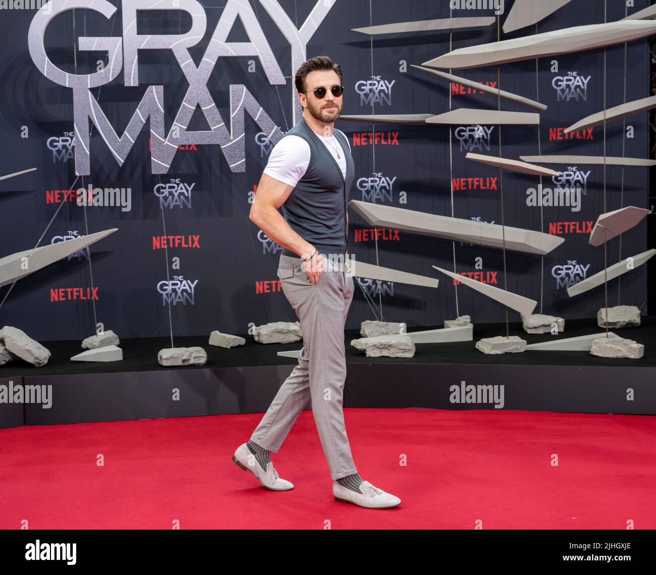 Berlin, Allemagne. 18th juillet 2022. L'acteur Chris Evans arrive pour une projection spéciale du film de Netflix « The Gray Man. » Credit: Monika Skolimowska/dpa/Alay Live News Banque D'Images