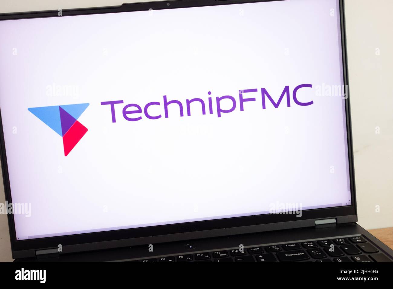 KONSKIE, POLOGNE - 18 juillet 2022: Logo de la société mondiale de pétrole et de gaz TechnipFMC plc affiché sur un écran d'ordinateur portable Banque D'Images