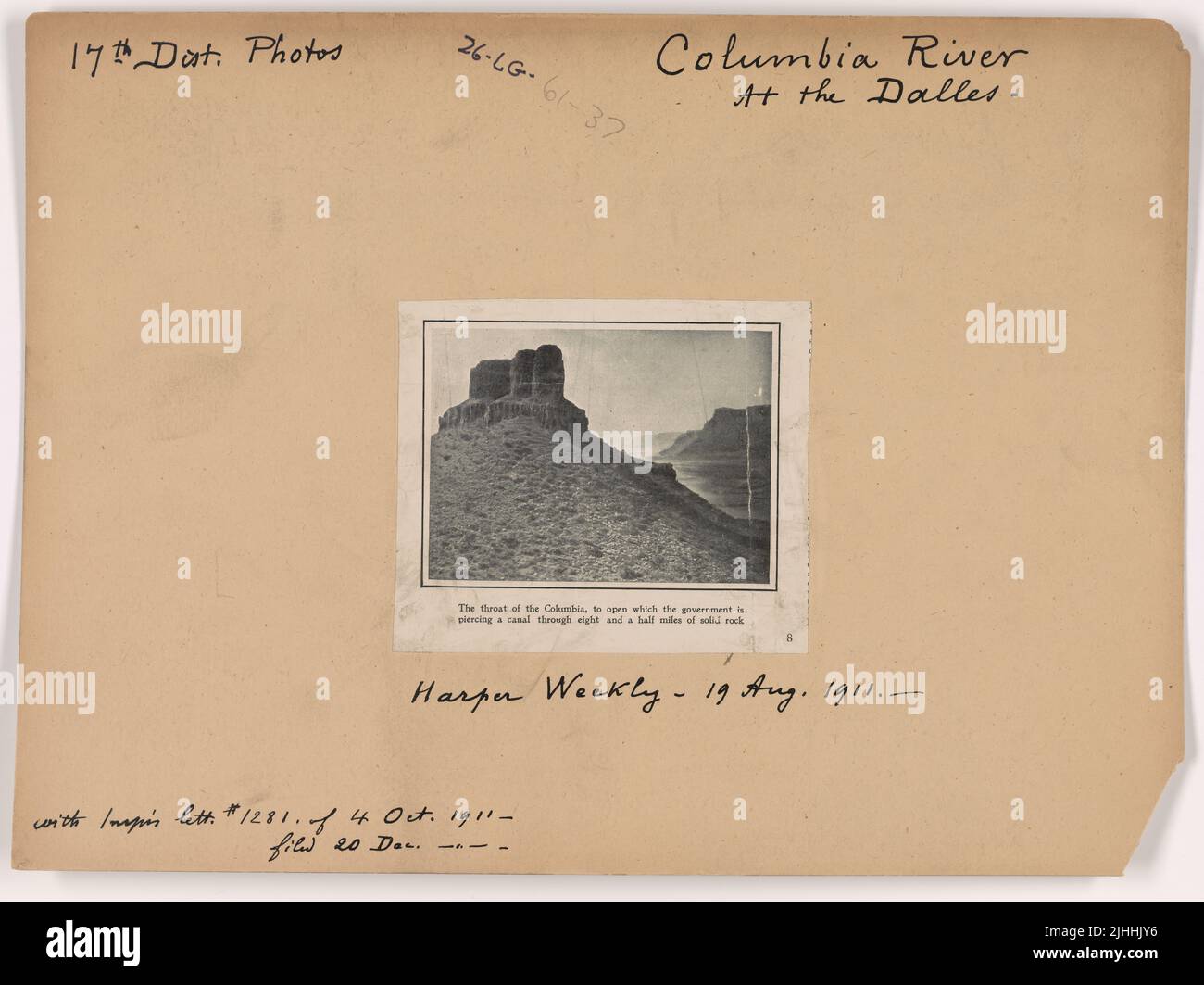 WA - fleuve Columbia. Rivière Columbia, Washington. Rivière Columbia aux Dalles. Harper's Weekly, 19 août 1911: 'La gorge de la Colombie, à ouvrir, que le gouvernement perce un canal à travers huit milles et demi de roche solide.' Banque D'Images