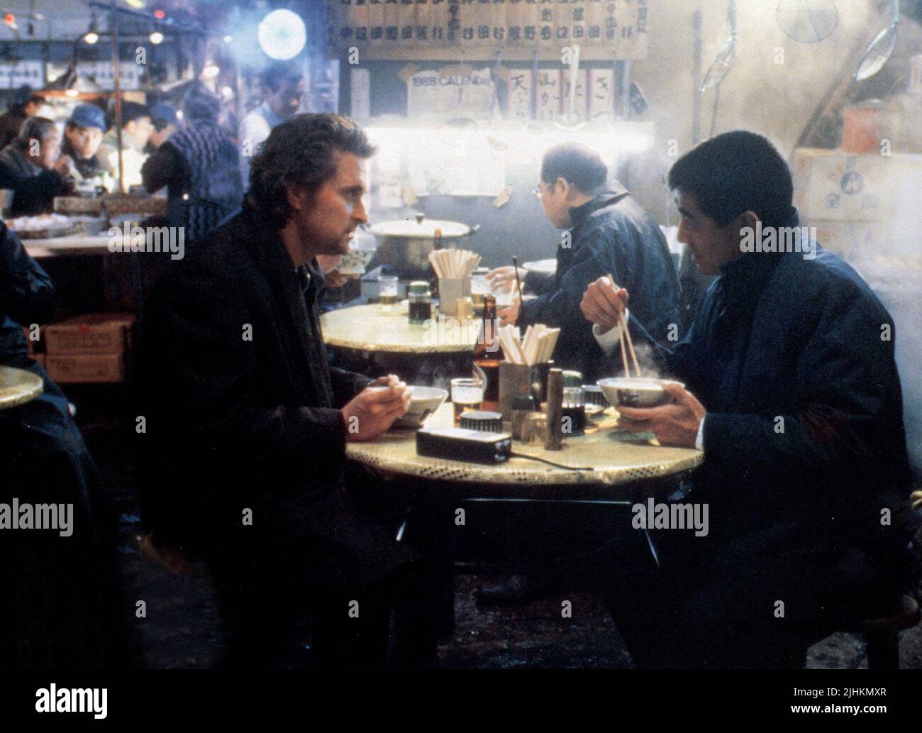 MICHAEL DOUGLAS, Ken Takakura, BLACK RAIN, 1989 Banque D'Images