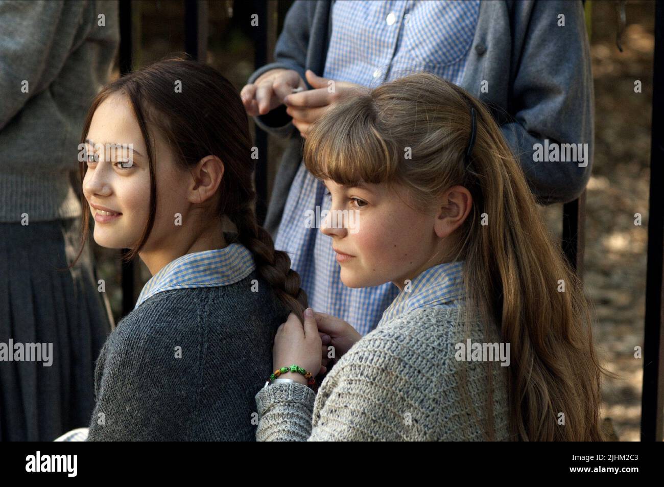 ELLA PURNELL, IZZY MEIKLE-petit, Never let me go, 2010 Banque D'Images