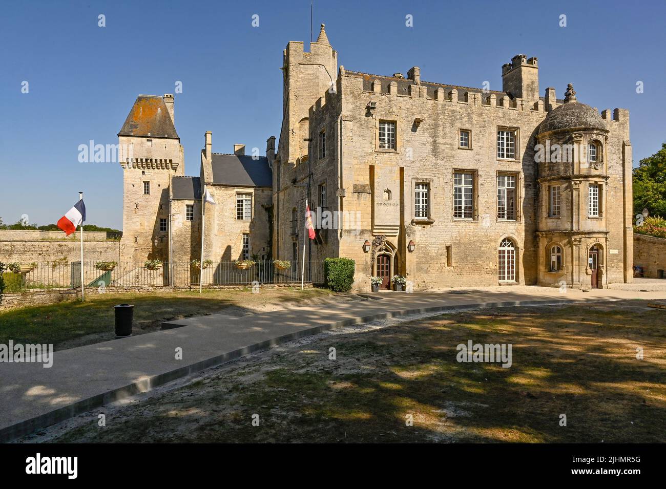 Le château de Creully dans le département du Calvados de France Banque D'Images