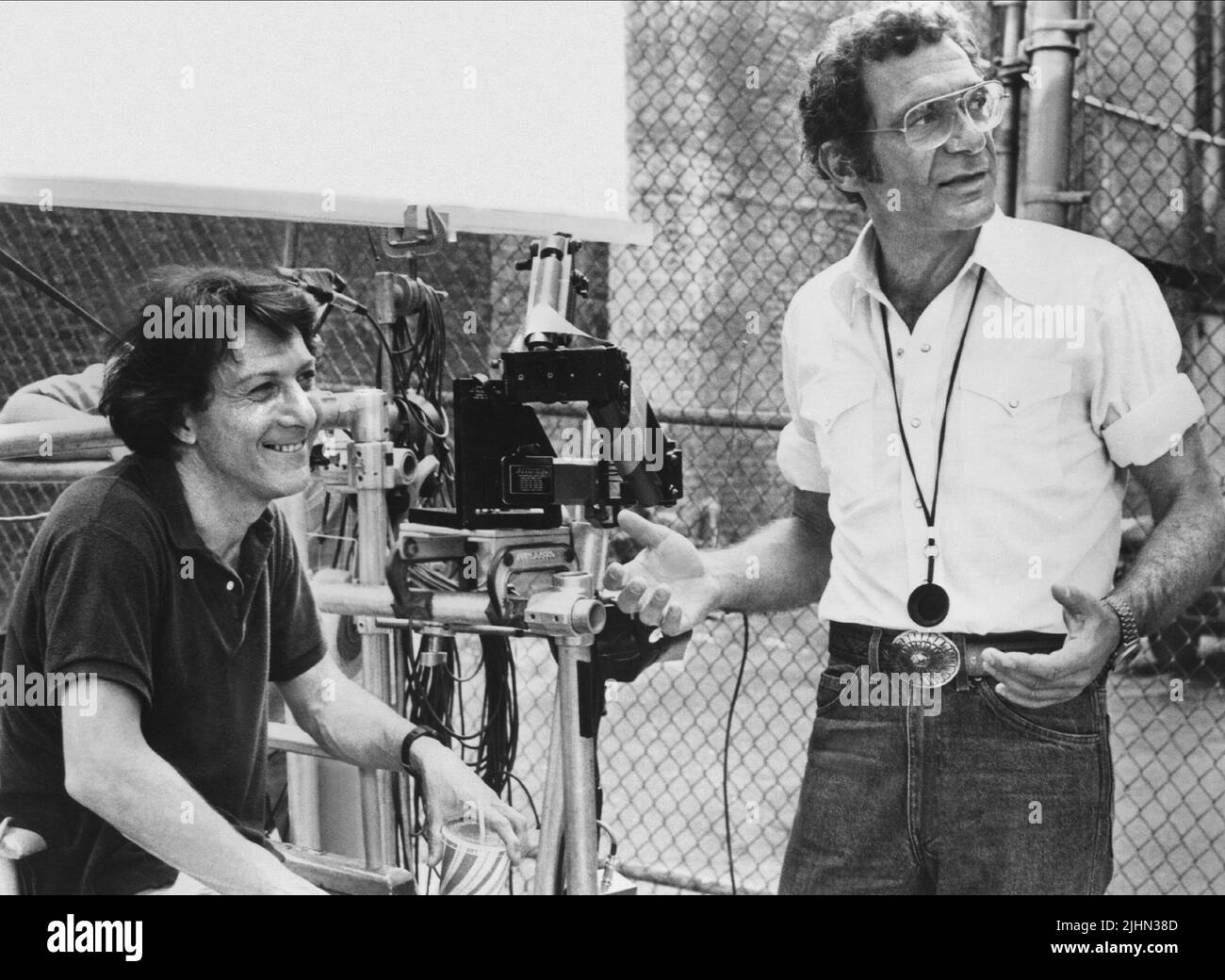DUSTIN HOFFMAN, SYDNEY POLLACK, TOOTSIE, 1982 Banque D'Images
