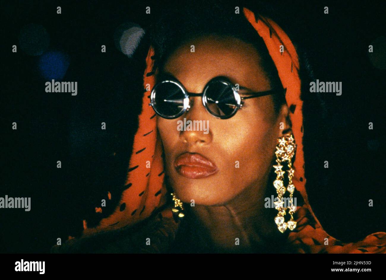 GRACE JONES, BOOMERANG, 1992 Banque D'Images