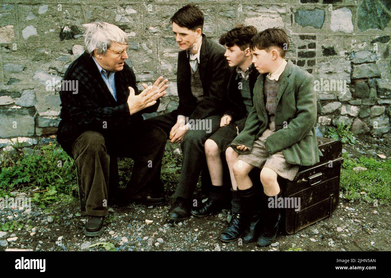 ALAN PARKER, MICHAEL LEGGE, Joe Breen, CIARAN OWENS, Angela's Ashes, 1999 Banque D'Images