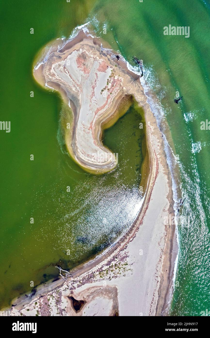 À l'estuaire de la rivière Pineios. À droite, la mer Égée, à gauche, la rivière. Larissa, Thessalie, Grèce. Banque D'Images