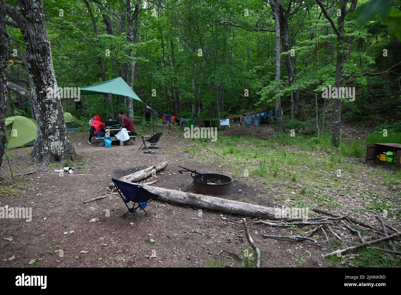 Site du camp sur Oak Island, au bord de mer national de l'île Apôtre, au lac supérieur. Banque D'Images