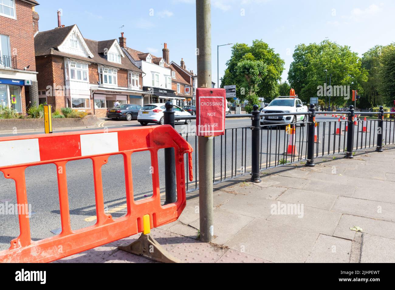 Non utilisé passage piéton en haut de la rue Zébra, tenterden, kent, royaume-uni Banque D'Images