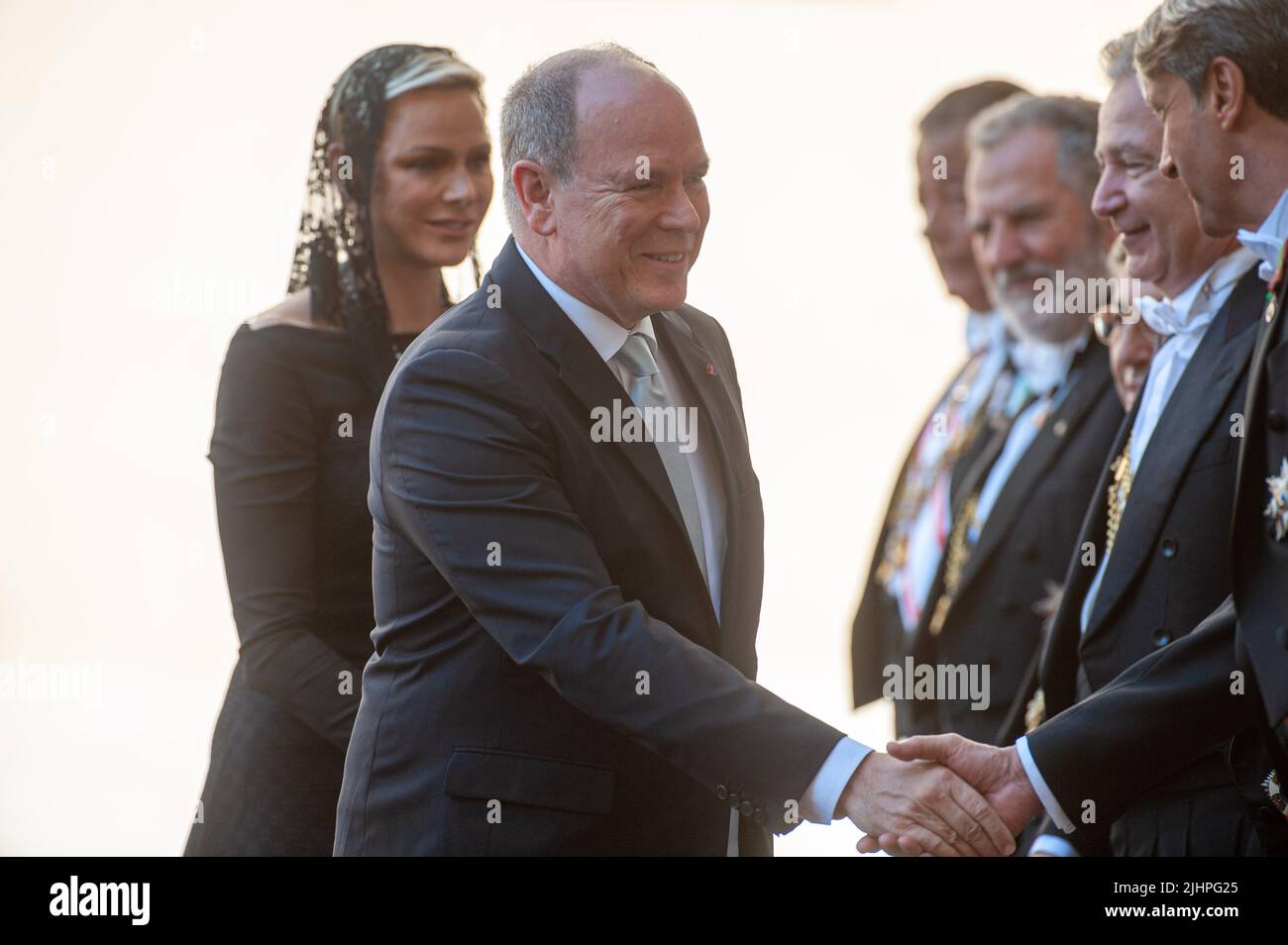 Rome, Italie. 20th juillet 2022. Italie, Rome, Vatican, 22/07/20. Le Prince Albert II de Monaco et sa princesse consort Charlene de Monaco arrivent, pour une rencontre privée avec le Saint-Père, à la Cour de San Damaso.il principe Alberto II di Monaco e la principessa consortium Charlene di Monaco arrivano, per un incontro privato con il Santo Padre, Nel Cortile di San Damaso. Photo par Massimiliano MIGLIORATO/Catholic Press photo Credit: Independent photo Agency/Alay Live News Banque D'Images
