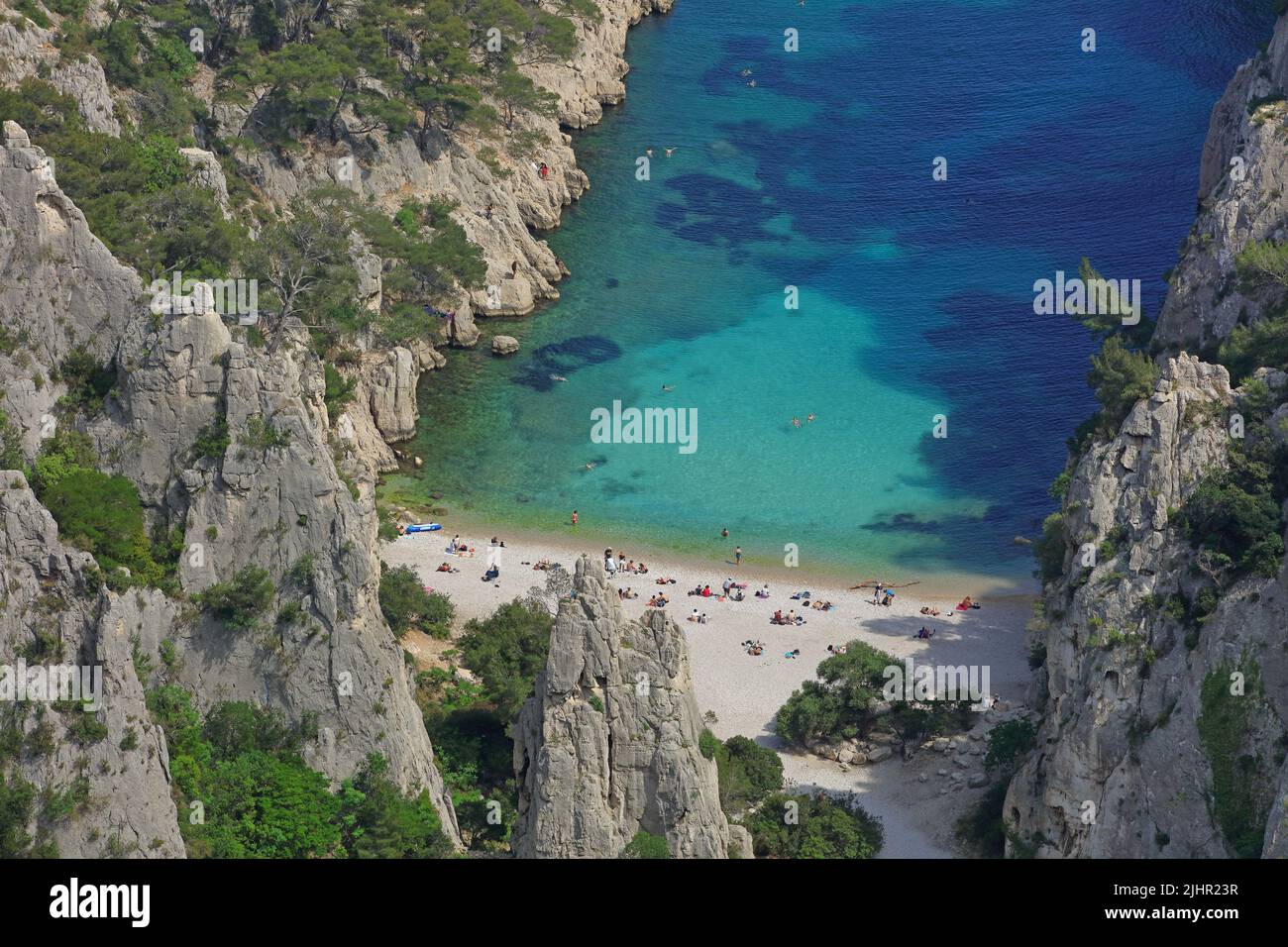 France, Bouches-du-Rhône (13) Cassis, Parc National des Calanques, la Calanque d'en-Vau depuis le belvédère / France, Bouches-du-Rhône Cassis, Parc National des Calanques, la Calanque d'en-Vau Banque D'Images