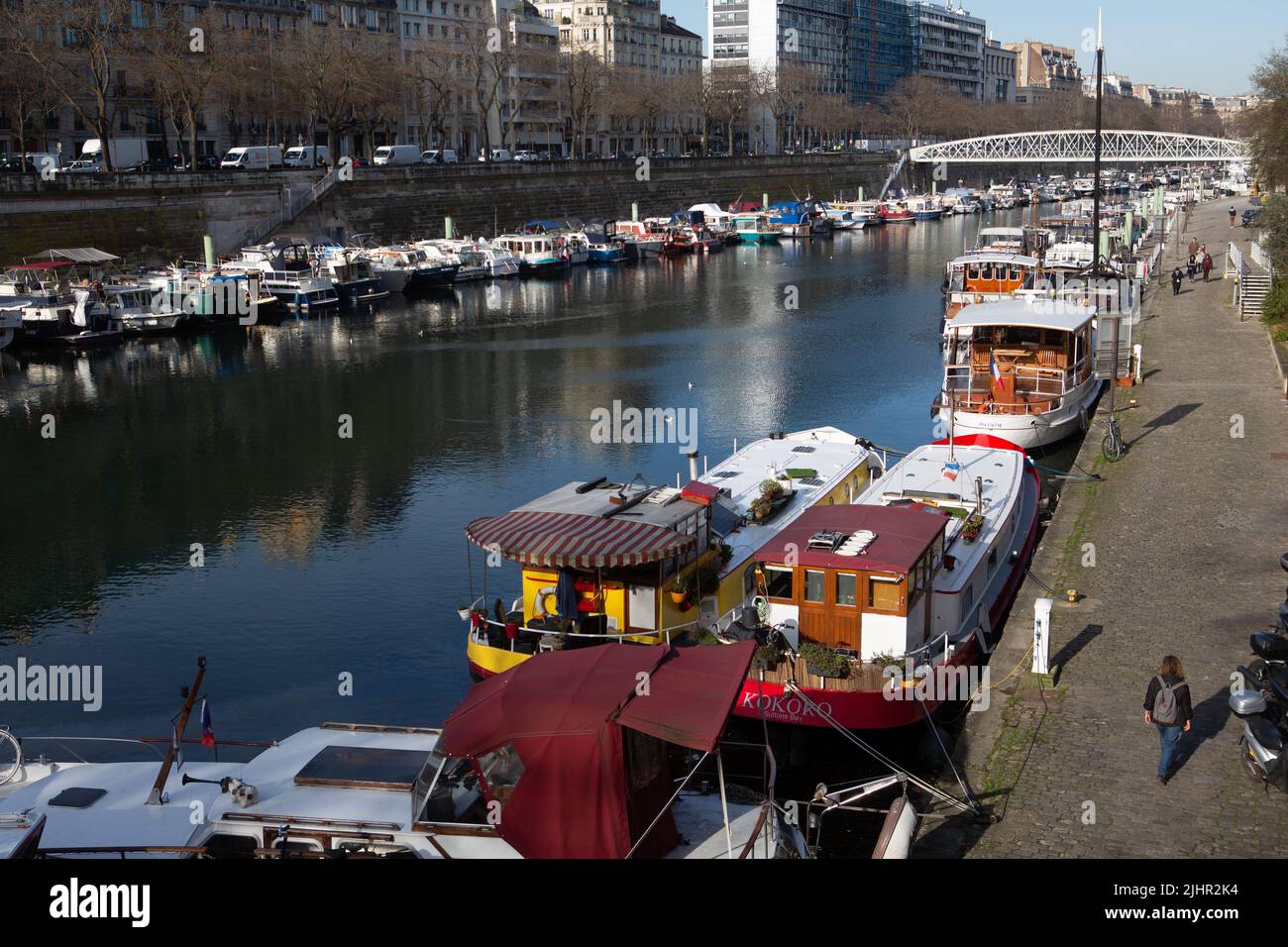 France, Ile de France, Paris 12th arrondissement, Boulevard de la Bastille, bassin de l'Arsenal, port fluvial, Banque D'Images