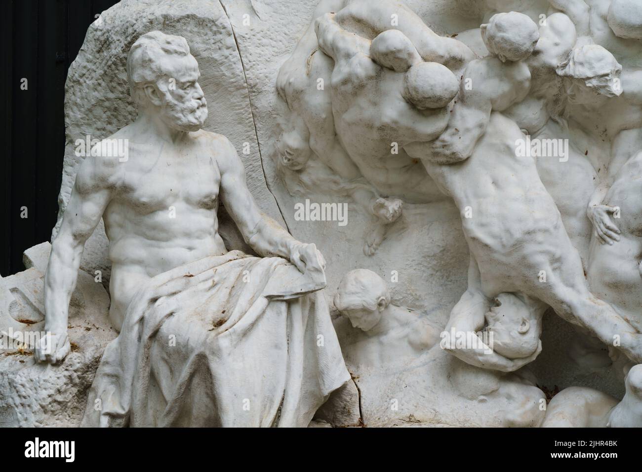 France, Ile de France, Paris 16th arrondissement, jardin du Ranelagh, monument, Victor Hugo ou la Vision du poète (1902), sculpteur Georges Bareau (1866-1931) Banque D'Images