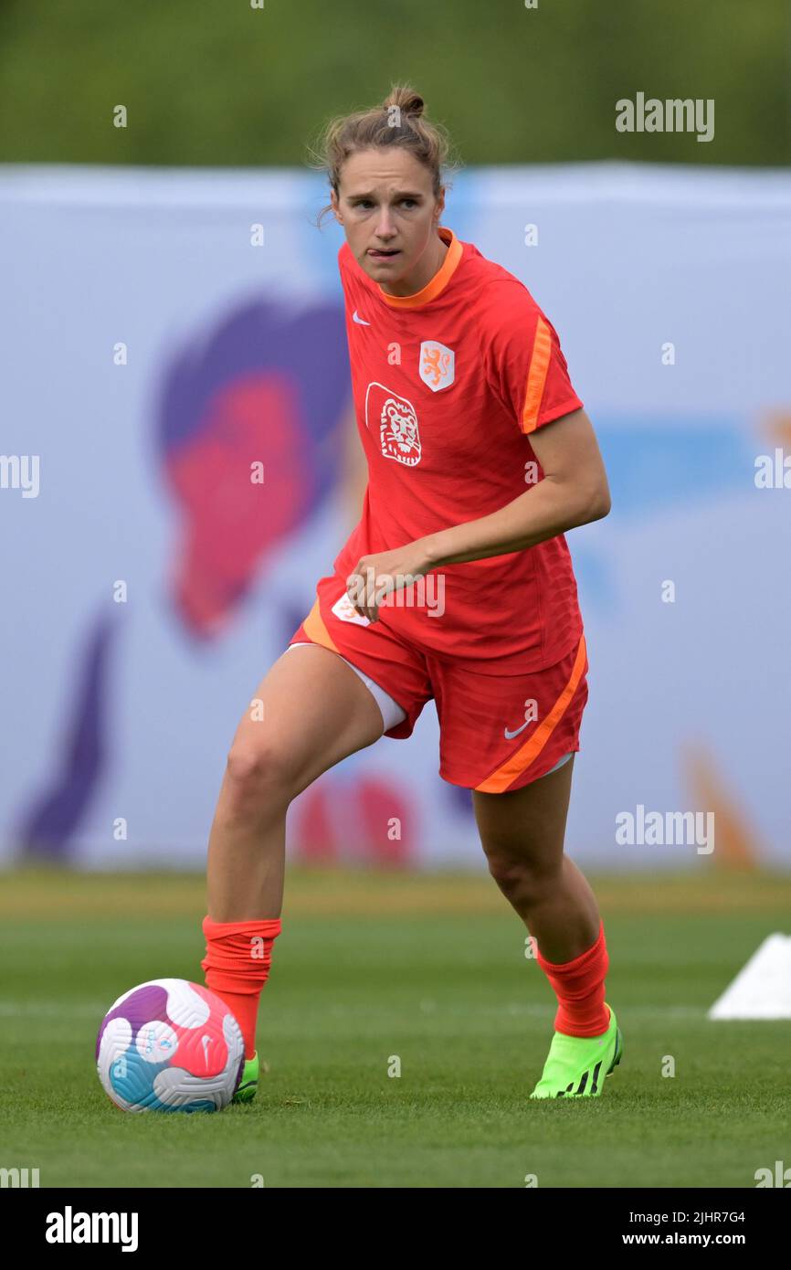 STOCKPORT - Royaume-Uni, 20/07/2022, Vivianne Miedema de femmes néerlandaises lors d'une session de formation de l'équipe nationale féminine des pays-Bas sur l'20 juillet 2022 à Stockport County FC à Stockport avant le match des femmes DE l'UEFA EURO Angleterre 2022 contre la France. ANP GERRIT VAN COLOGNE Banque D'Images