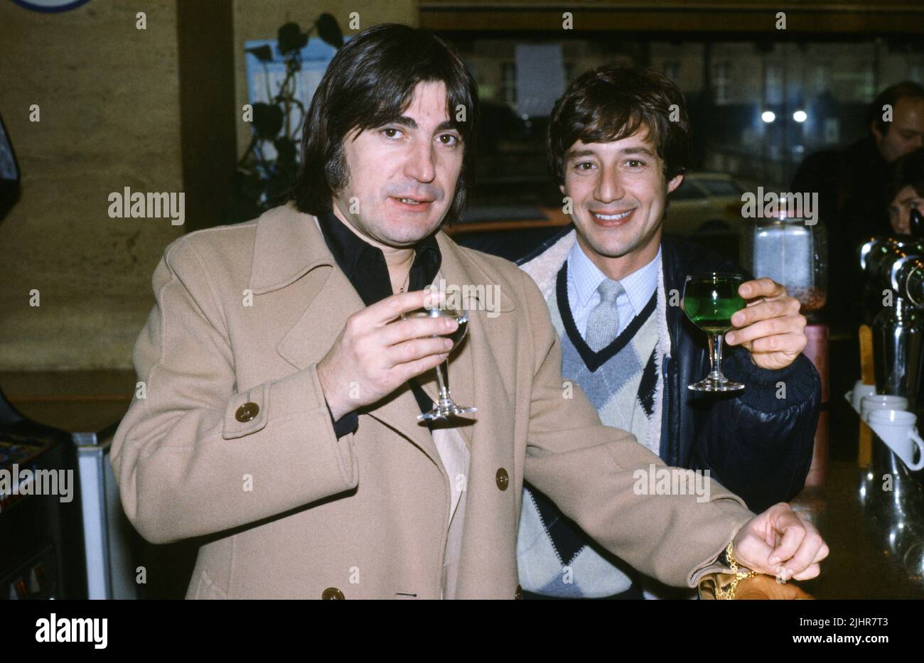 Patrick Sabatier lors de la préparation de l'émission de télévision 'touche une vie dans un Dimanche' consacrée au chanteur Serge Lama.1981 Banque D'Images