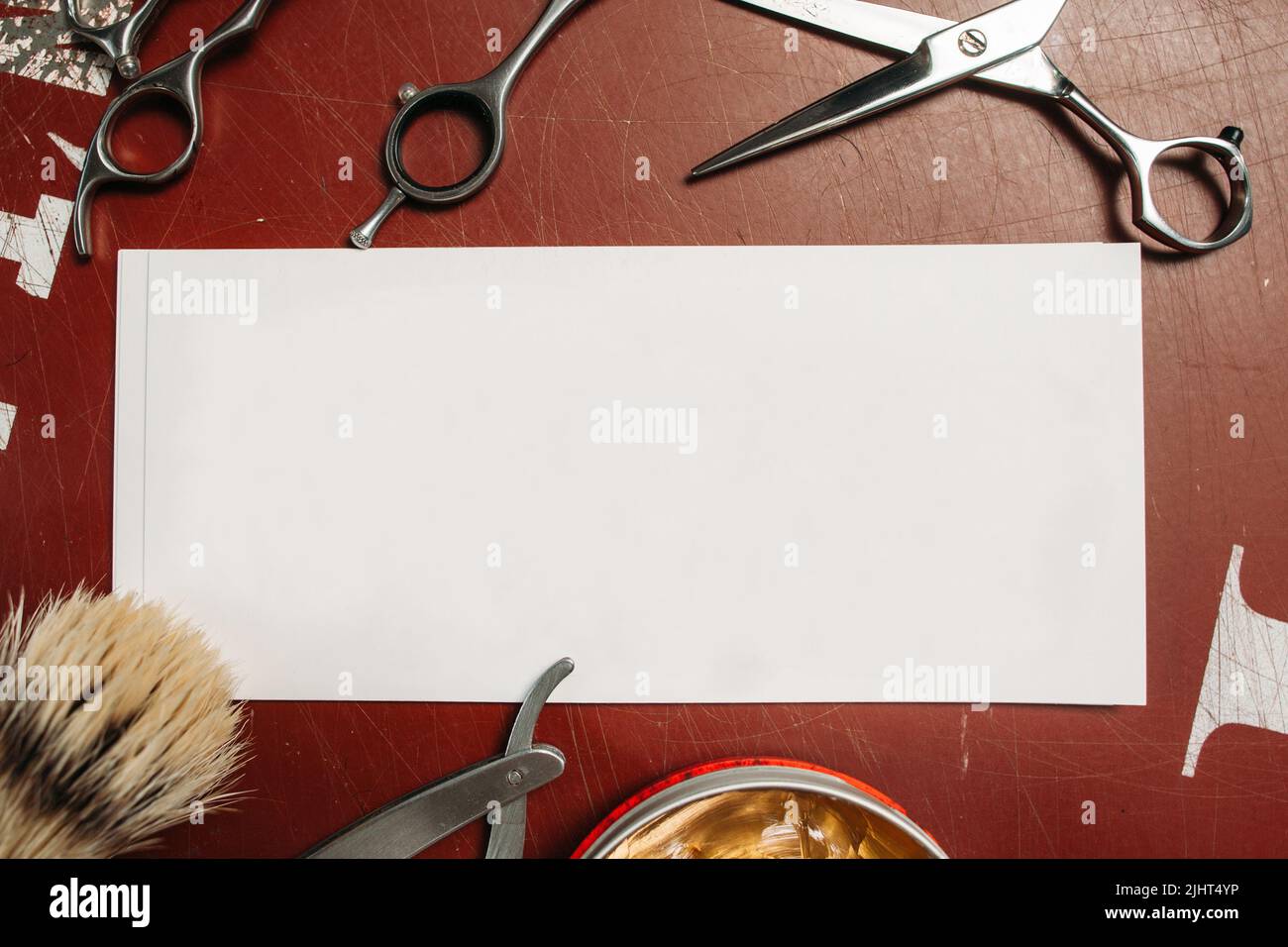 Carte vierge avec plan d'étapage pour instruments de coiffeur Banque D'Images