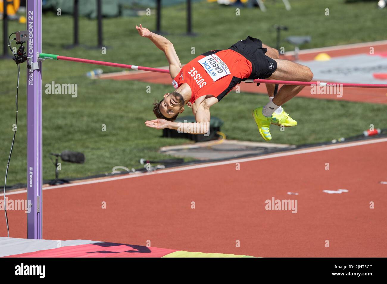 Loic Gasch (SUI) libère 7’ 3” (2,21) lors de la séance de qualification du matin, le 1 e jour des Championnats du monde d'athlétisme Oregon22, vendredi Banque D'Images