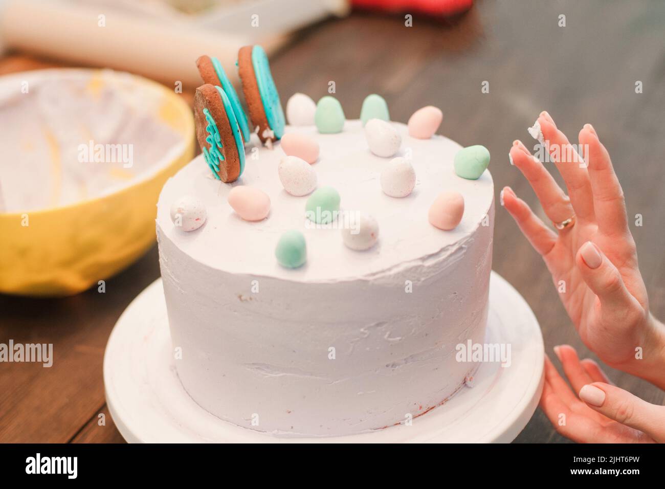 Master class culinaire de décoration de gâteau maison. Banque D'Images