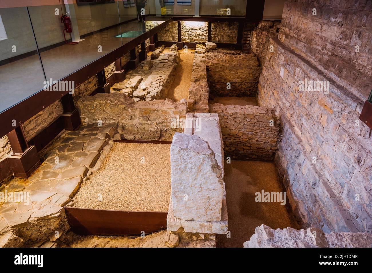 Zone archéologique. La tour civique - Torre Civica, connue sous le nom de Campanone, est un monument historique de la ville de Bergame. La Campanone est Banque D'Images