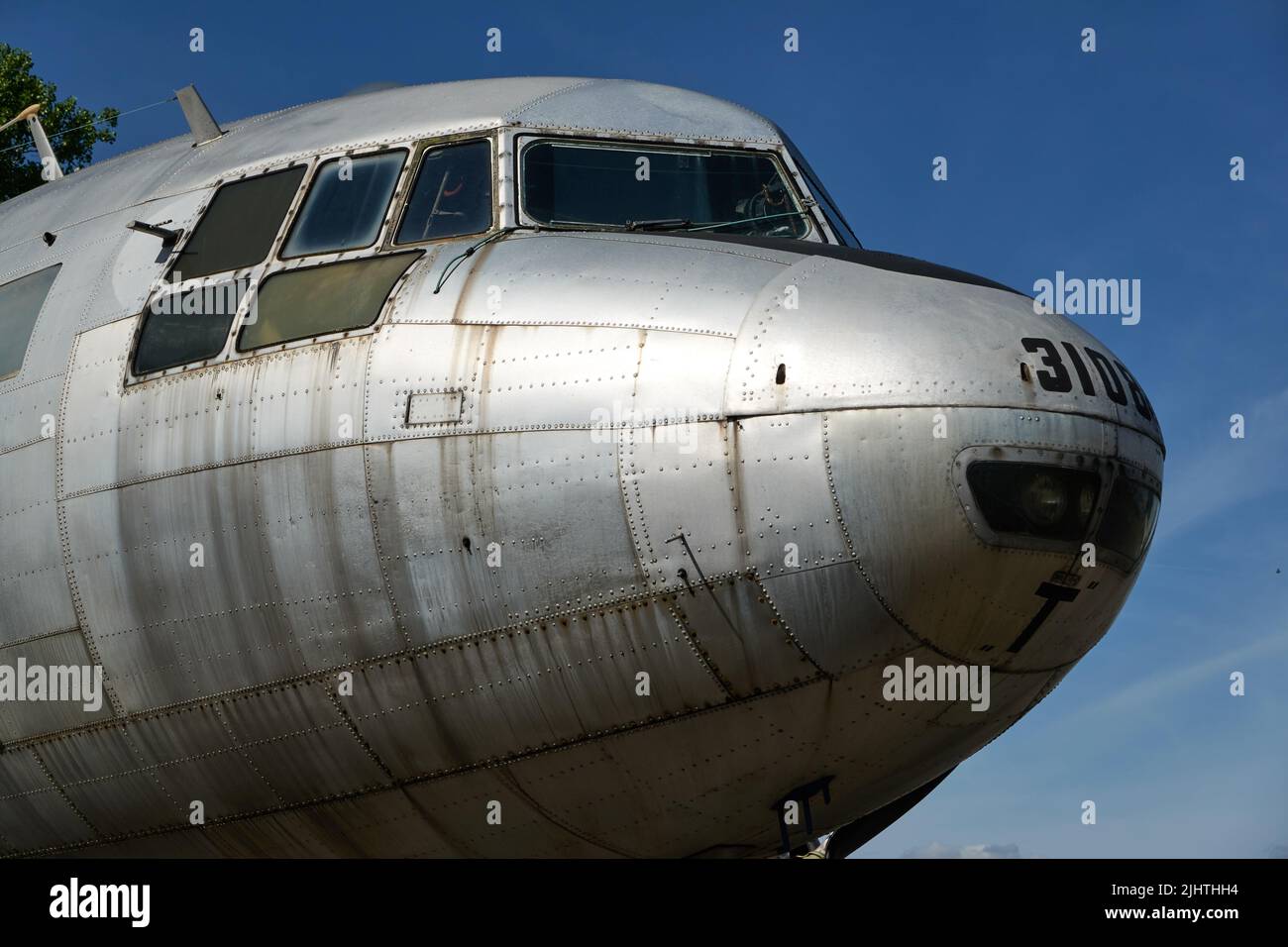 Prague, République Tchèque - 17 juin 2022 - le musée de l'Aviation Kbely - Avia AV-14T - avion de transport -1950 Banque D'Images