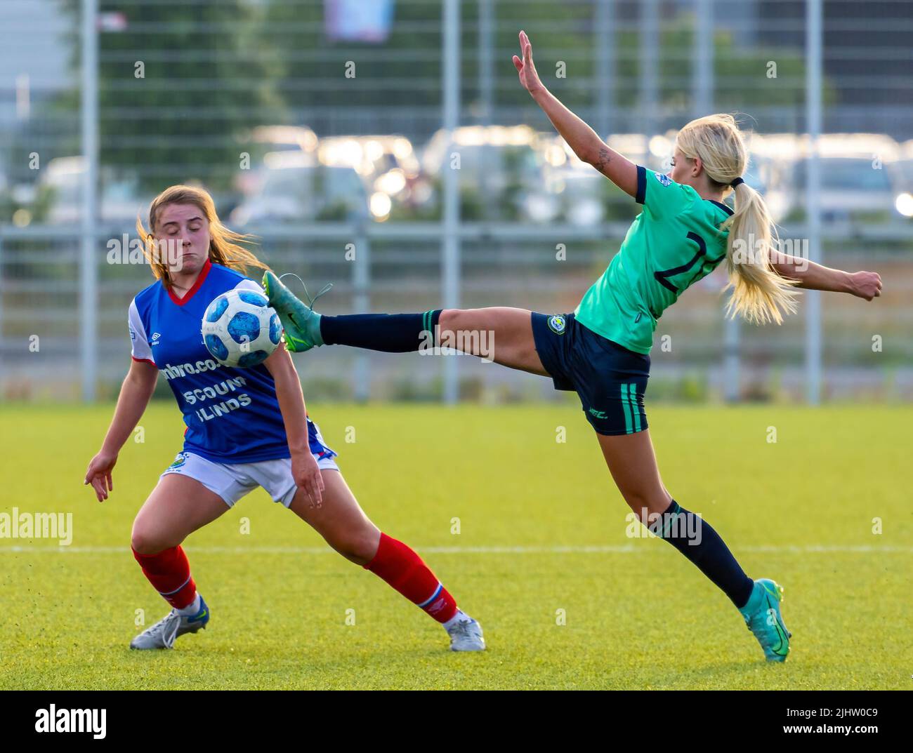 Linfield Ladies contre Sion Swifts Ladies (NIFL Women's League Cup) New Midgley Park, Belfast - 15/06/22 Banque D'Images