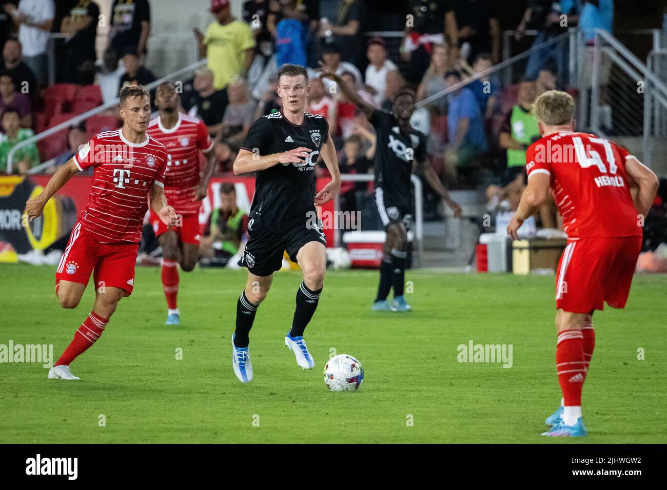 Washington, États-Unis. 20th juillet 2022. Christopher Durkin, milieu de terrain de DC United, dribbles le ballon lors d'un match amical entre DC United et FC Bayern Munich International Club, à Audi Field, à Washington, DC, mercredi, 20 juillet 2022. (Graeme Sloan/Sipa USA) Credit: SIPA USA/Alay Live News Banque D'Images