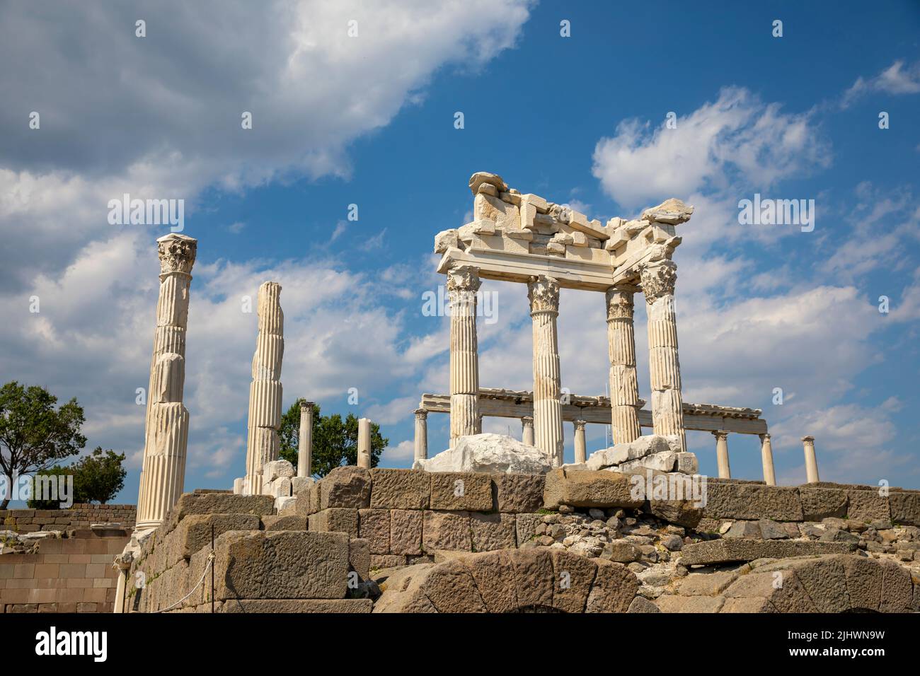 Le Temple de Trajan dans la ville antique de Pergamon Banque D'Images