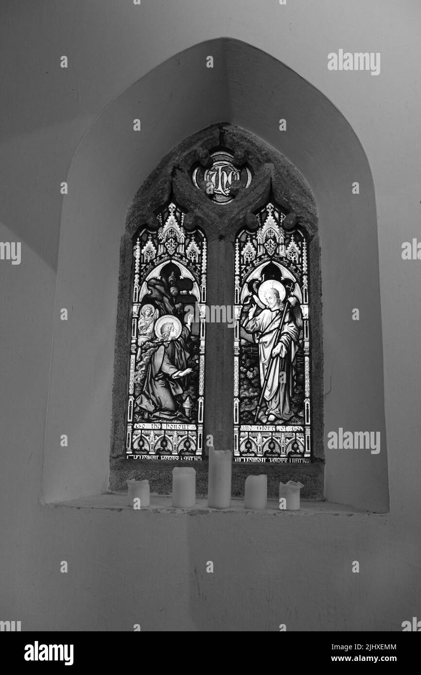 Intérieur de l'église Saint-Mawnan et de l'église Saint-Étienne, Mawnan, Cornouailles Banque D'Images