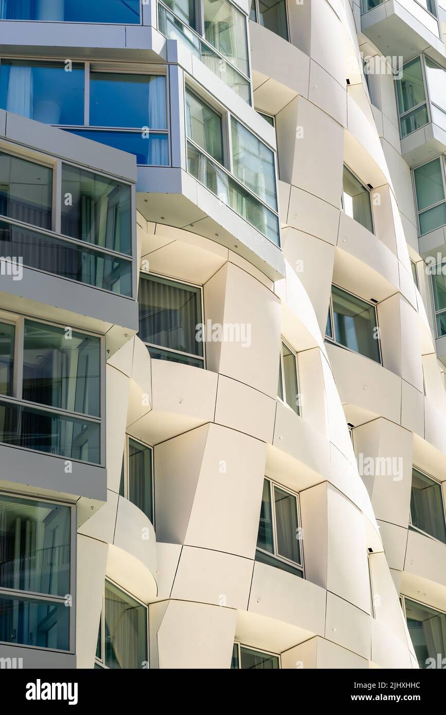 Londres, Angleterre, Royaume-Uni - Prospect place le développement de logements à la centrale électrique de Battersea par Frank Gehry Banque D'Images