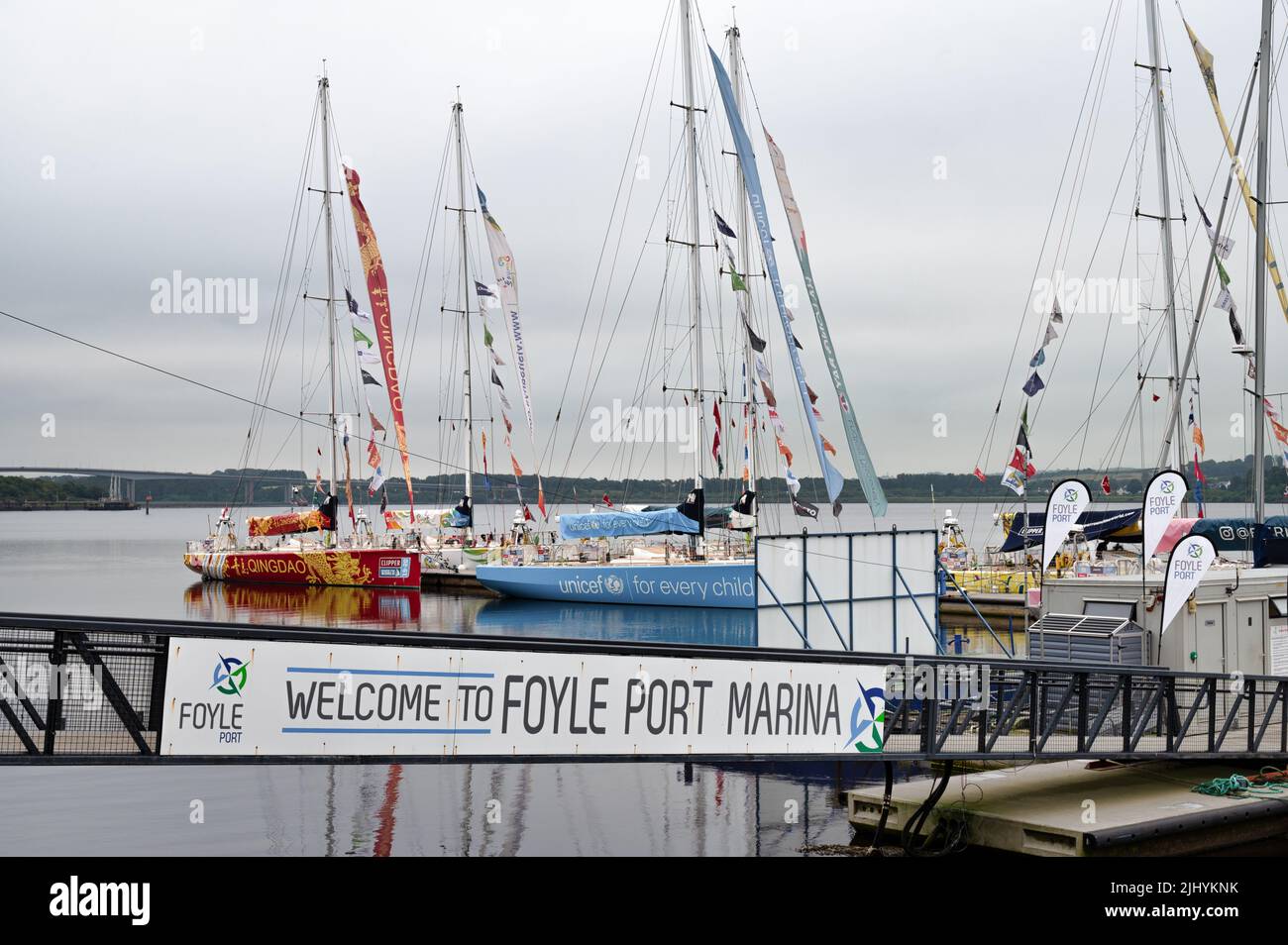 Derry, Royaume-Uni- 19 juillet 2022: Le Clipper Round le monde Yachts au Festival du Derry Clipper Banque D'Images