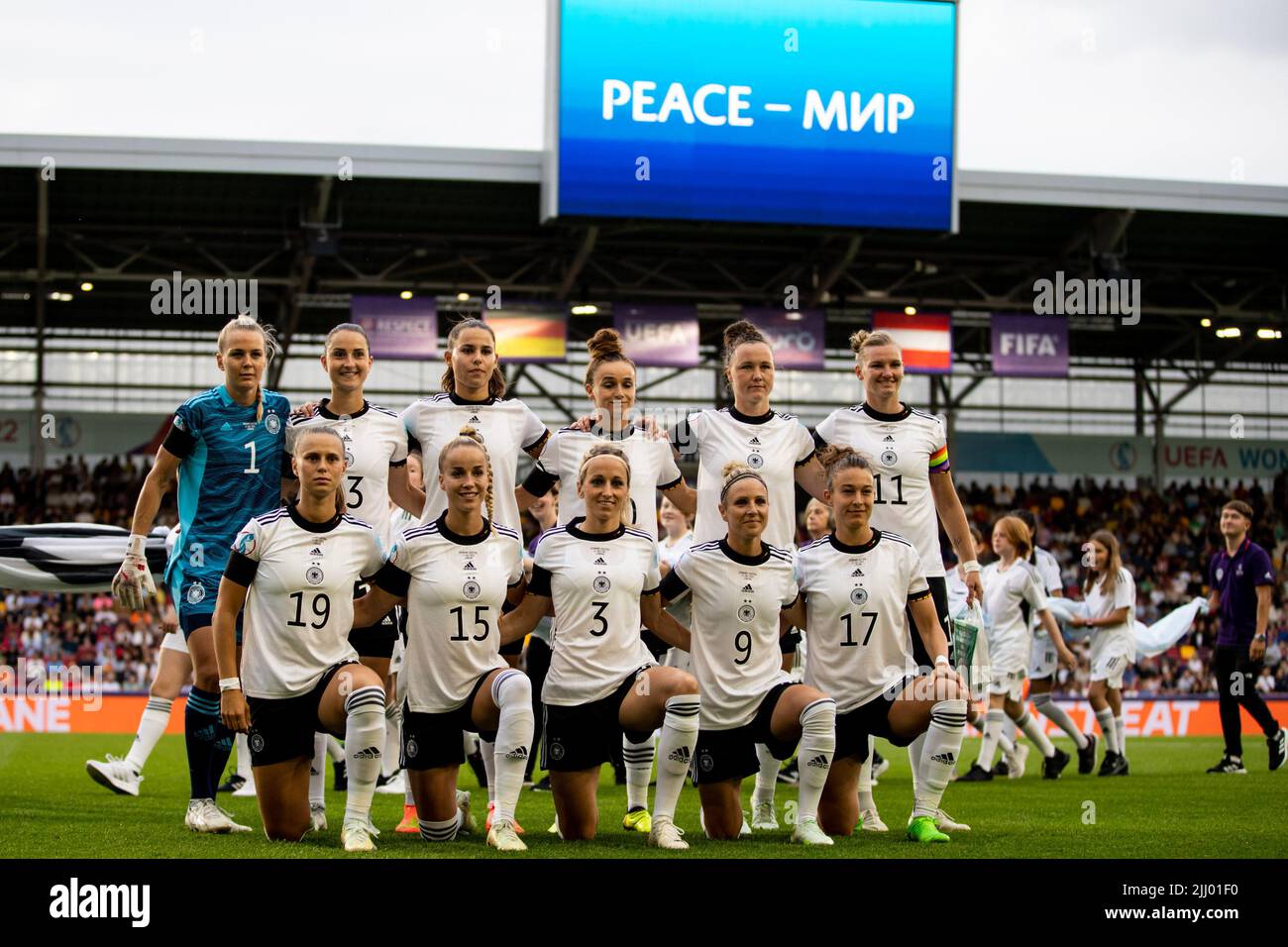 Londres, Royaume-Uni. 21st juillet 2022. Londres, Angleterre, 21 juillet 2022: Joueurs d'Allemagne avant le match de football européen 2022 quart de finale de l'UEFA entre l'Allemagne et l'Autriche au stade communautaire Brentford à Londres, en Angleterre. (Liam Asman /Womens football Magazine /SPP) Credit: SPP Sport Press photo. /Alamy Live News Banque D'Images
