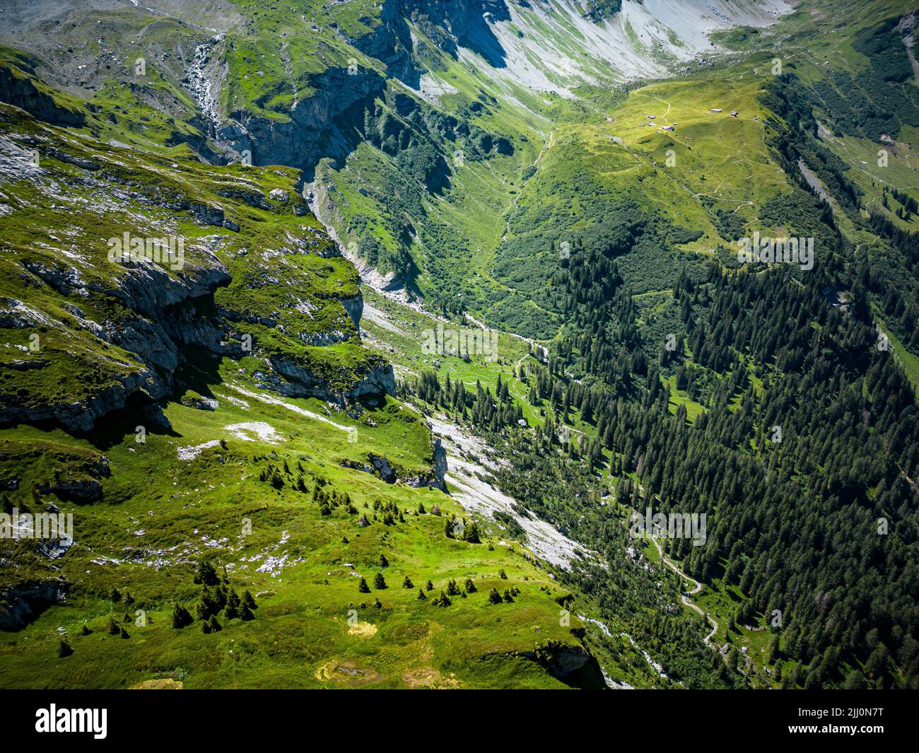 Klausen Pass Mountain Road en Suisse - vue d'en haut Banque D'Images