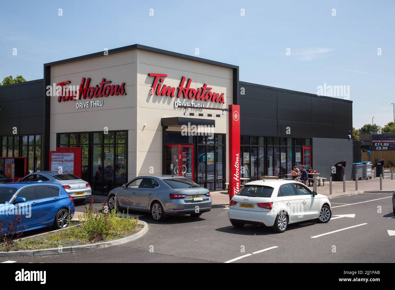 Restaurant Tim Hortons et drive-in, Oldbury Banque D'Images