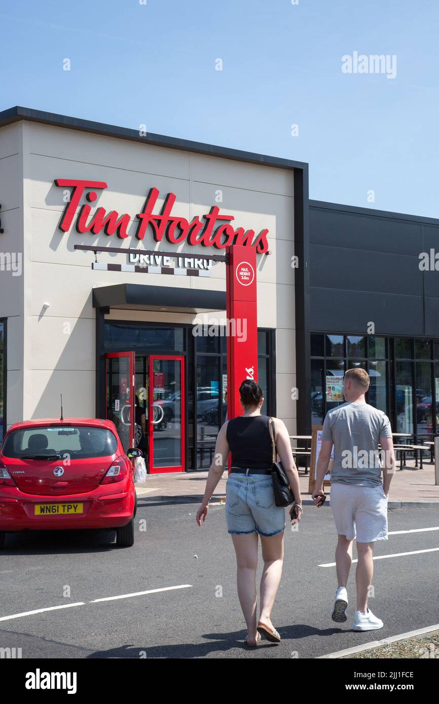 Restaurant Tim Hortons et drive-in, Oldbury Banque D'Images