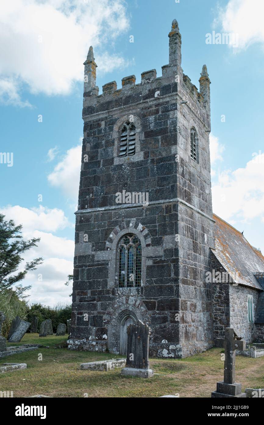 Extérieur de l'église paroissiale de St Grade (classée grade 1), le Lizard, Cornwall Banque D'Images