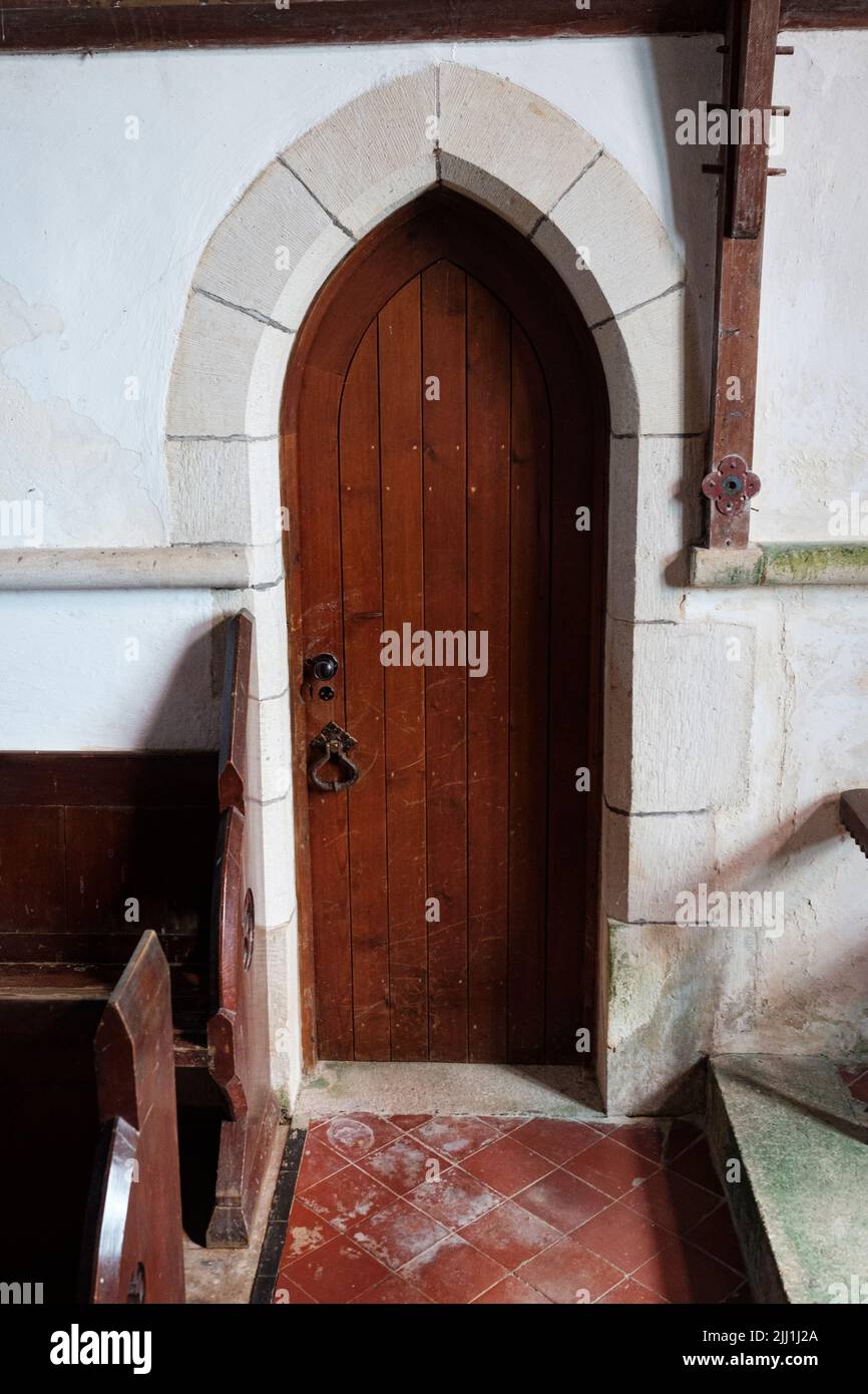 Intérieur de l'église paroissiale de St Grade (classée grade 1), le Lizard, Cornwall Banque D'Images