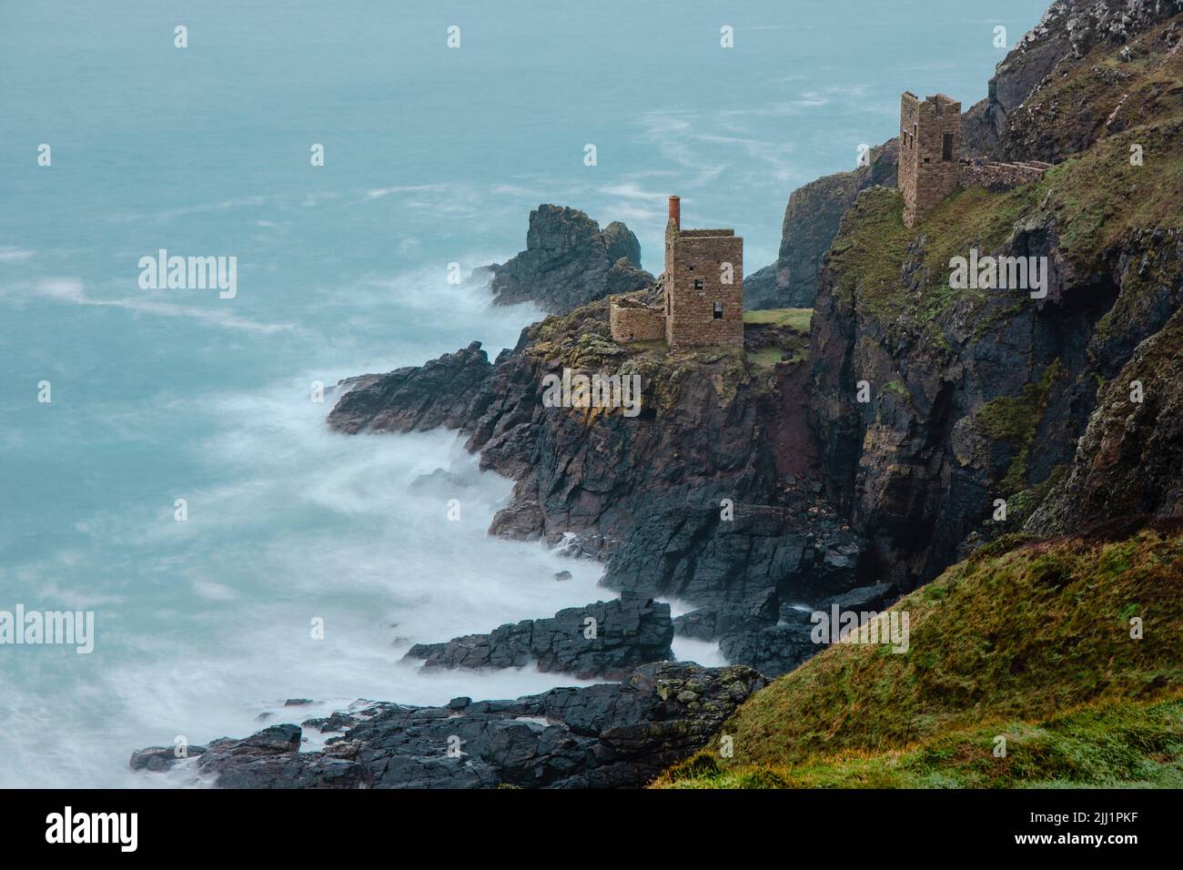 Patrimoine industriel de Cornish Coast, Botallack, maisons de moteurs de mines d'étain et de cuivre, Cornwall, Angleterre, Royaume-Uni Banque D'Images