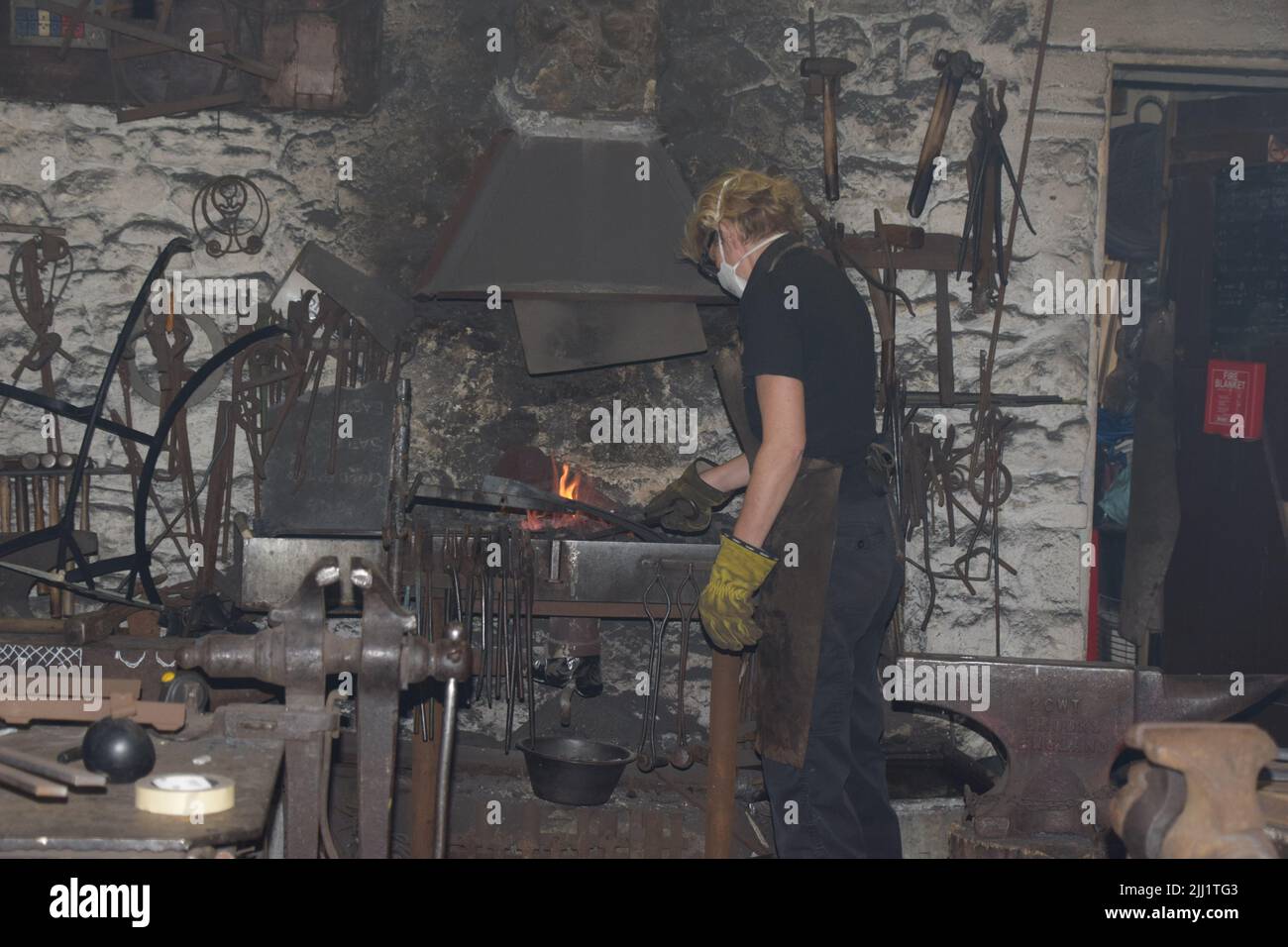 Travail chaud à la forge dans le Yorkshire de Malham Banque D'Images