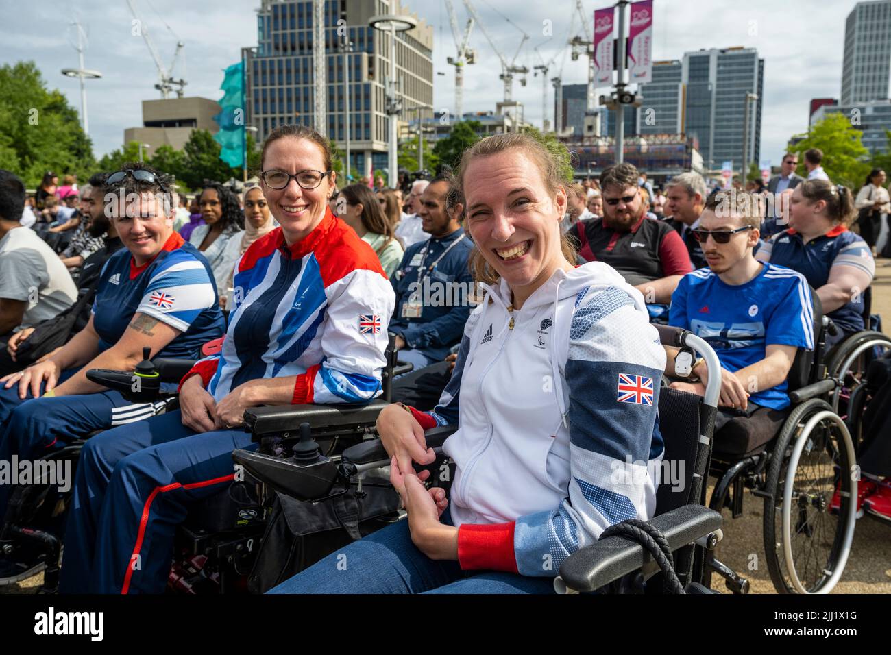 Londres, Royaume-Uni. 22 juillet 2022. (C) Sophie Christiansen et d'autres paralympiques à l'événement anniversaire 10th qui marque exactement 10 ans depuis la cérémonie d'ouverture des Jeux Olympiques de 2012. Des athlètes, des hommes politiques, des artistes, des créateurs de jeux et des représentants de tous les mondes sportifs et caritatifs se réunissent à l'extérieur du stade de Londres pour regarder en arrière 2012 et profiter de l'héritage continu des Jeux. Credit: Stephen Chung / Alamy Live News Banque D'Images