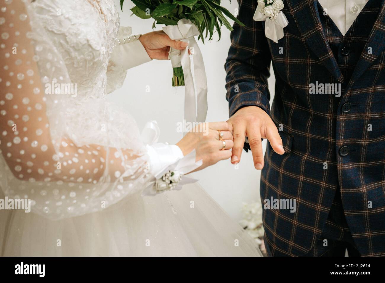 Cérémonie de fête de mariage, échange d'anneaux de mariage. Banque D'Images