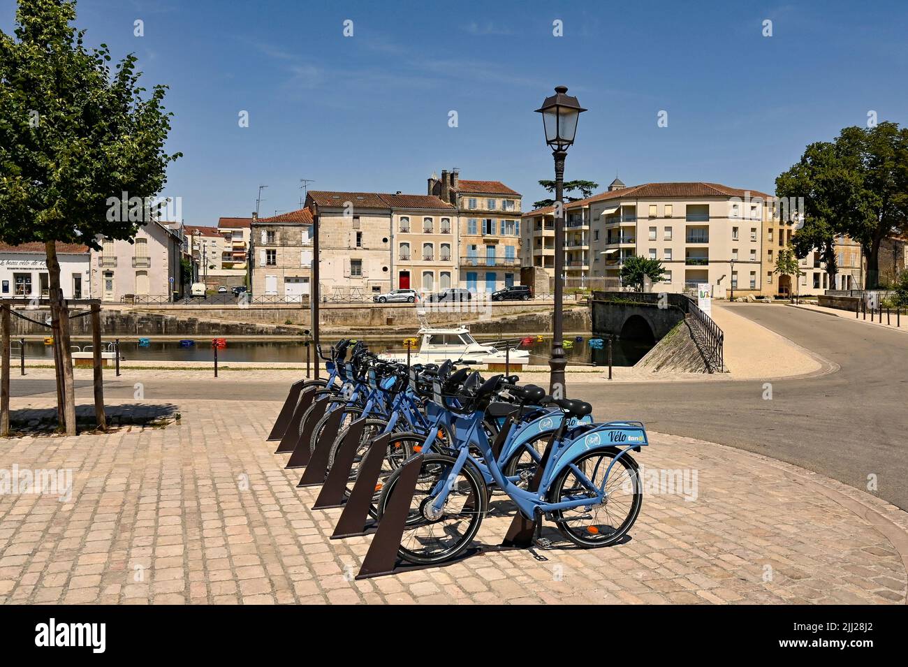 Les vélos de la ville de Niort, ici, la station de location de Port Boinot Banque D'Images
